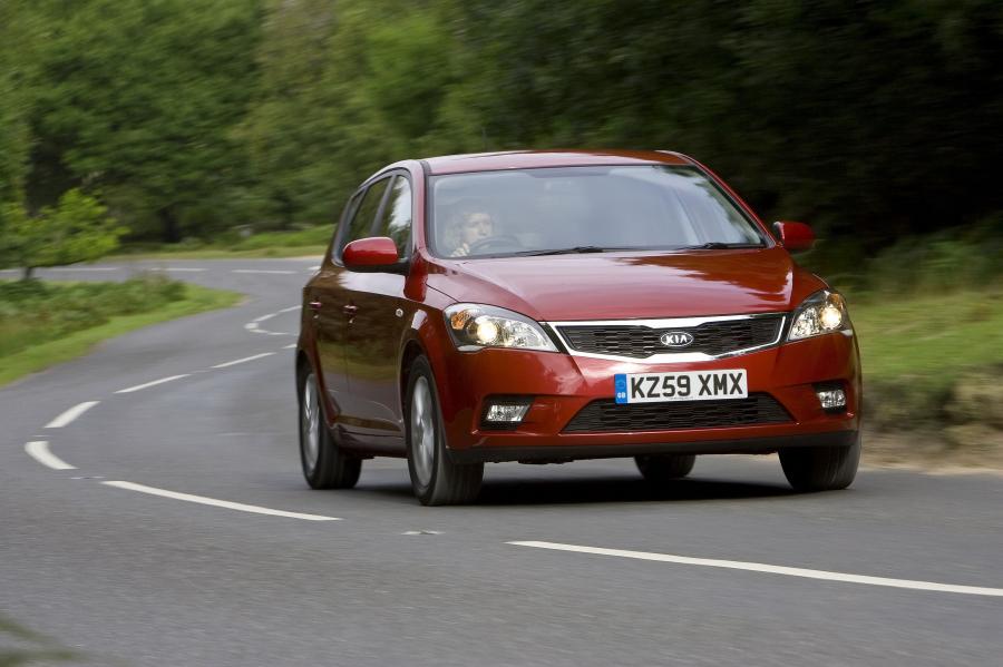 Kia cee&rsquo;d 2009 года  (фото 77 из 98)